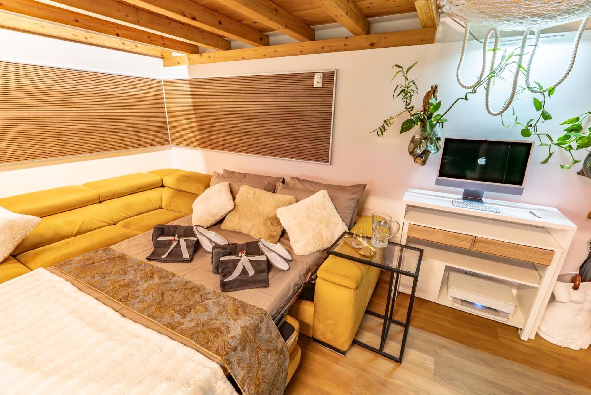 Luxe & Central Haven - Jacuzzi, Sauna, Steam, Private Parking كومو المظهر الخارجي الصورة